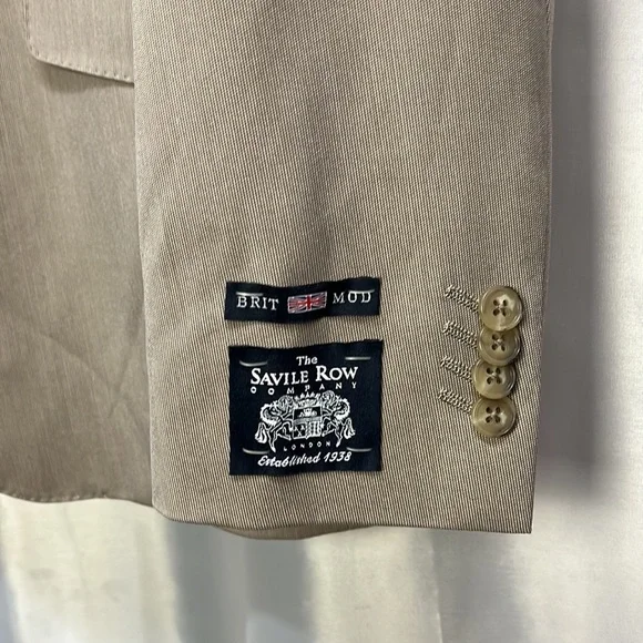 Men’s suit coat - Picture 3 of 7